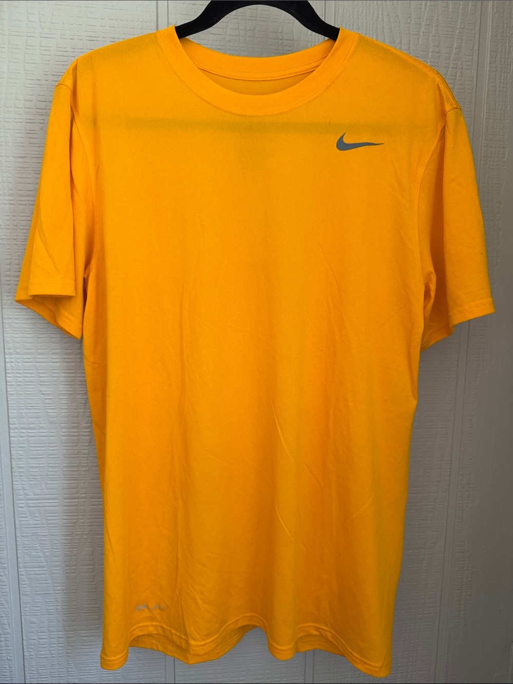 Men’s The Nike Tee Dri-FIT